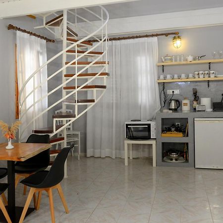 Albouro Seafront Apartments Kateliósz Kültér fotó