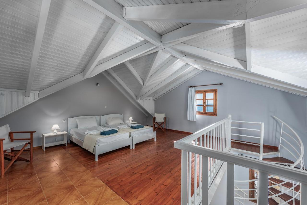 Albouro Seafront Apartments Kateliósz Kültér fotó