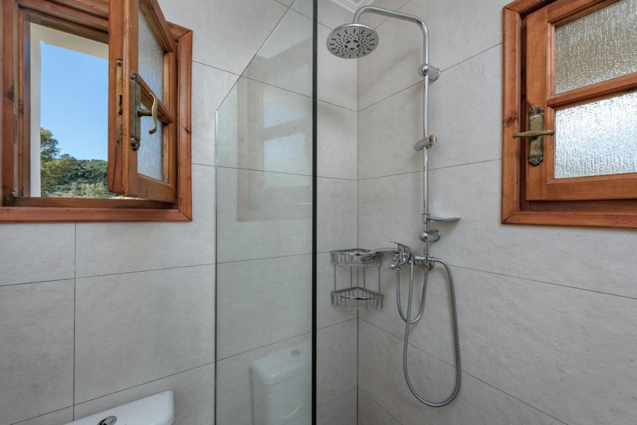 Albouro Seafront Apartments Kateliósz Kültér fotó
