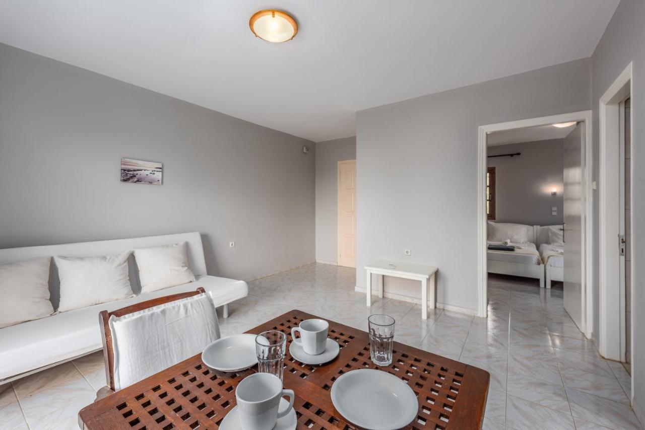 Albouro Seafront Apartments Kateliósz Kültér fotó