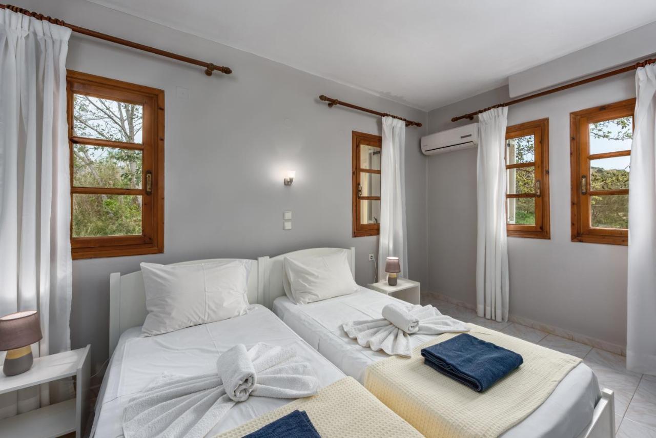 Albouro Seafront Apartments Kateliósz Kültér fotó