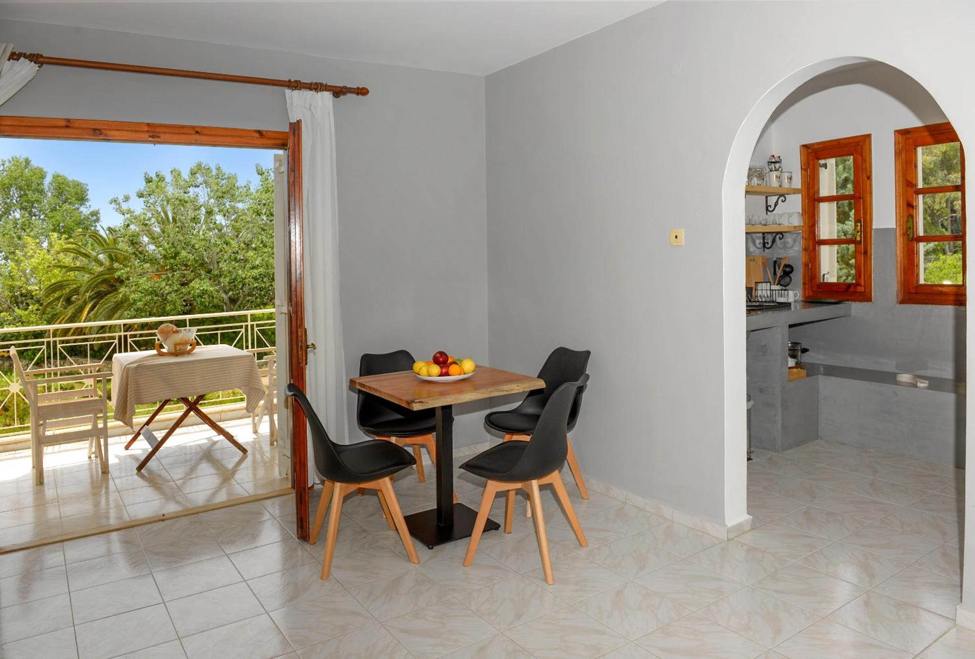 Albouro Seafront Apartments Kateliósz Kültér fotó