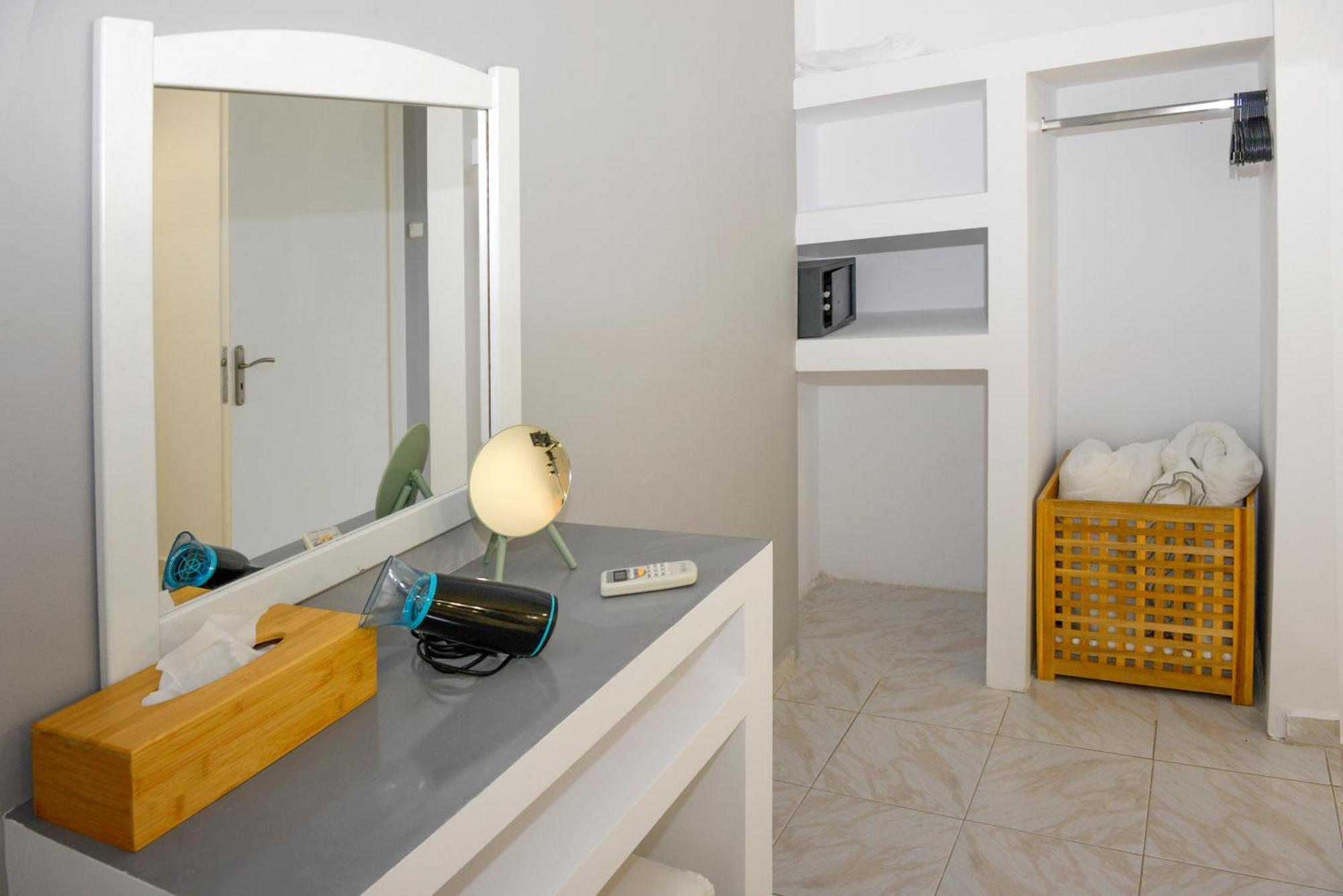 Albouro Seafront Apartments Kateliósz Kültér fotó