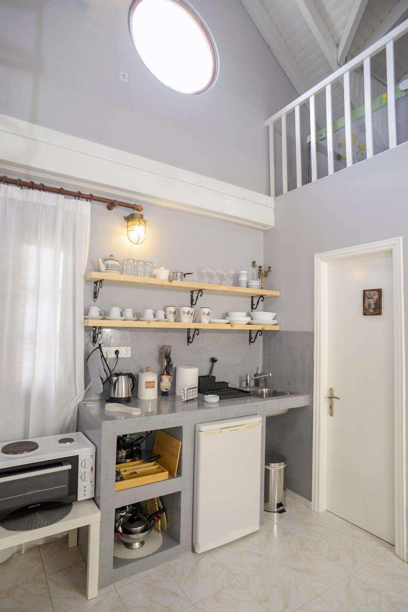 Albouro Seafront Apartments Kateliósz Kültér fotó