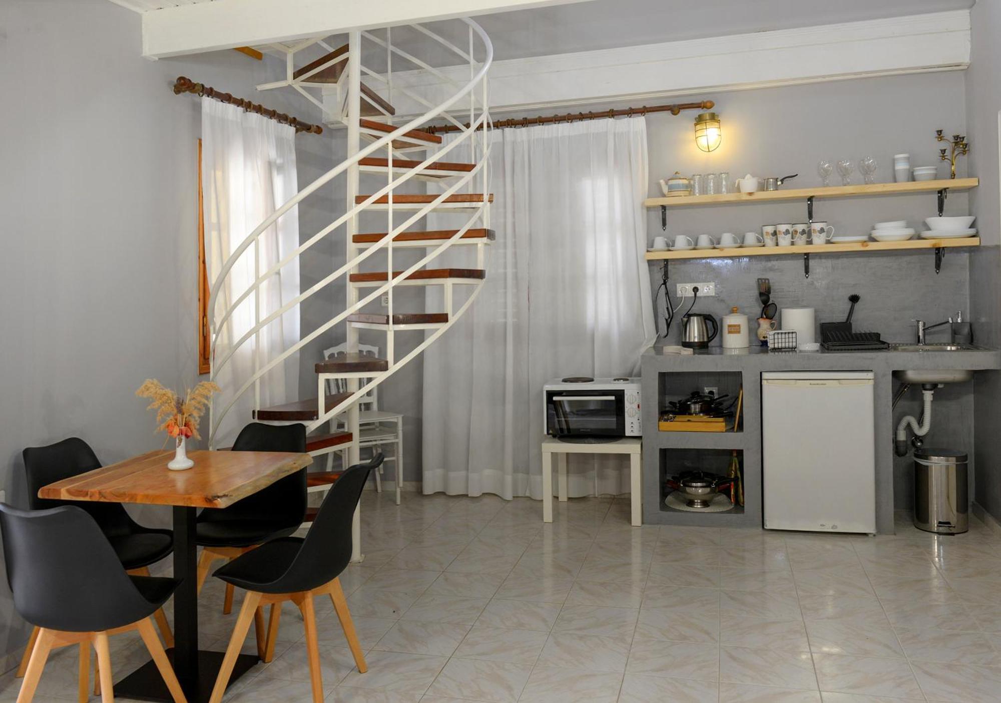 Albouro Seafront Apartments Kateliósz Kültér fotó