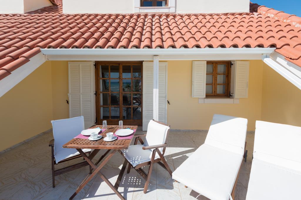 Albouro Seafront Apartments Kateliósz Kültér fotó