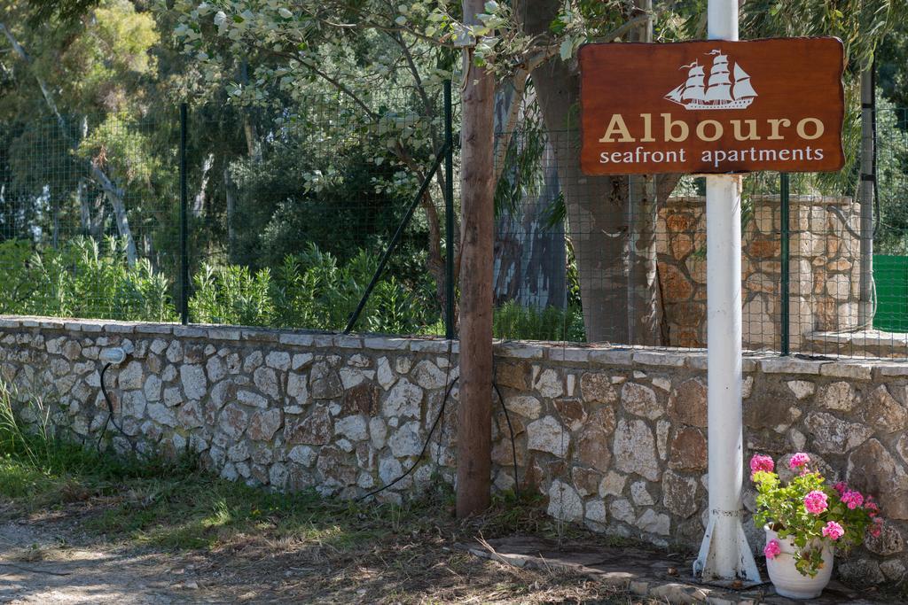 Albouro Seafront Apartments Kateliósz Kültér fotó